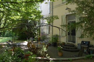  Maison  vendre 13 pices 360 m