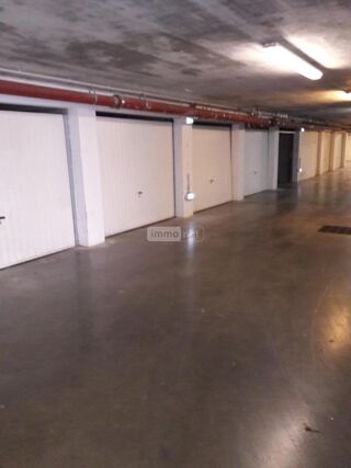 location Parking / Garage - 10 m² Bourg-en-Bresse (01000)