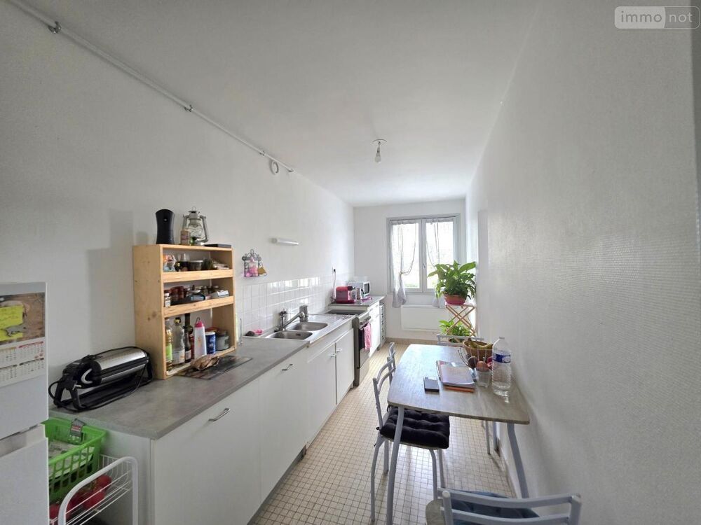 Appartement 3 pièces vendu loué  Résidence calme avec a....