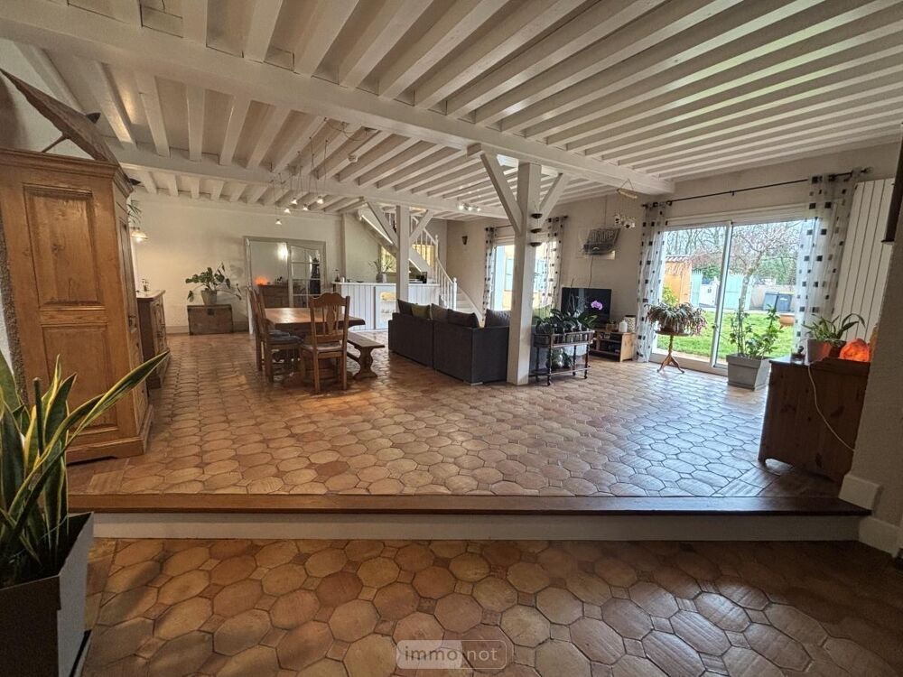 vente Maison - 9 pièce(s) - 332 m² Toussieux (01600)