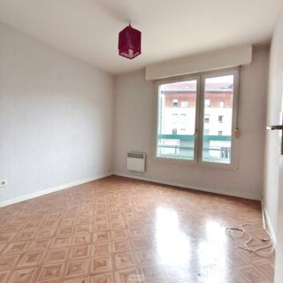  Immeuble � vendre 3 pi�ces 68 m�