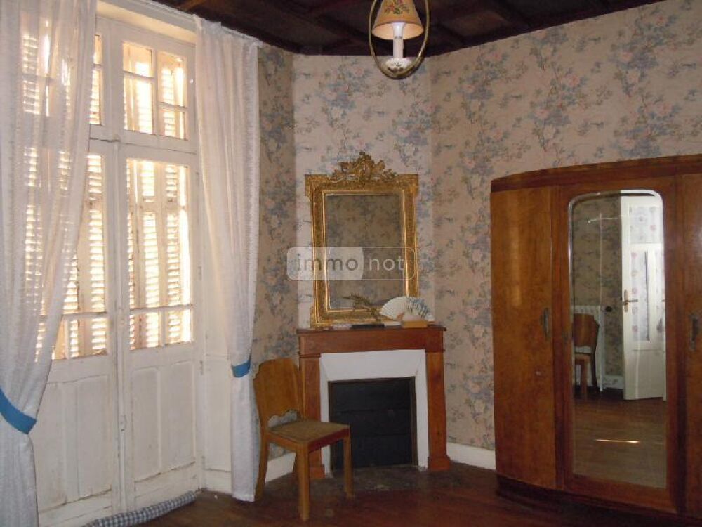 vente Maison - 7 pièce(s) - 140 m² Buzançais (36500)