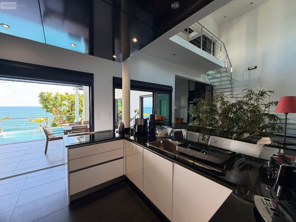 vente Villa - 5 pièce(s) - 208 m² Sainte-Marie (97438)