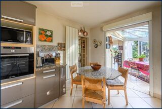  Propri�t�/ch�teau � vendre 15 + pi�ces 349 m�