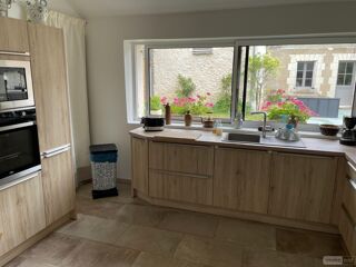  Propri�t�/ch�teau � vendre 12 pi�ces 340 m�