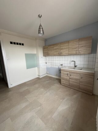  Appartement à louer 3 pièces 62 m²