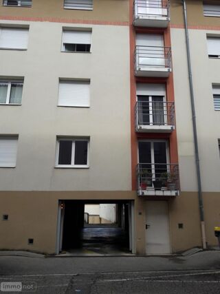 location Parking / Garage - 10 m² Bourg-en-Bresse (01000)
