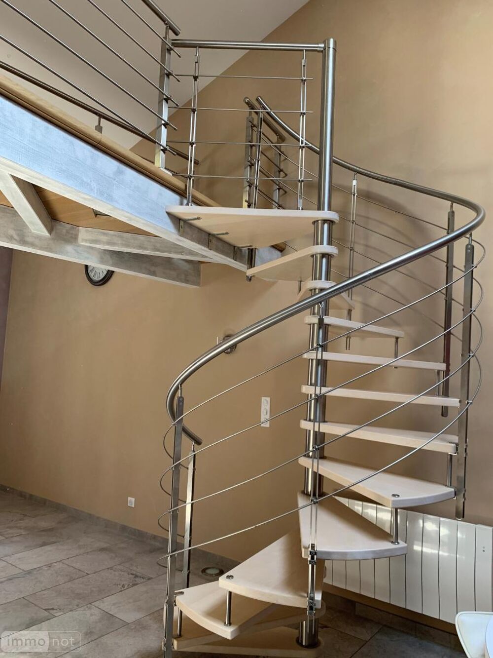 location Appartement - 3 pièce(s) - 95 m² Lagnieu (01150)