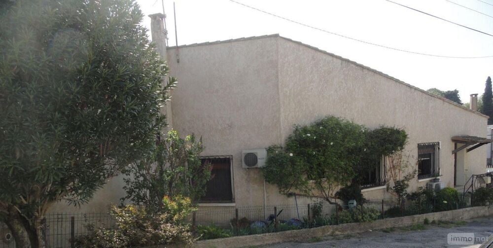 vente Maison - 4 pice(s) - 91 m Saint-Gilles (30800)