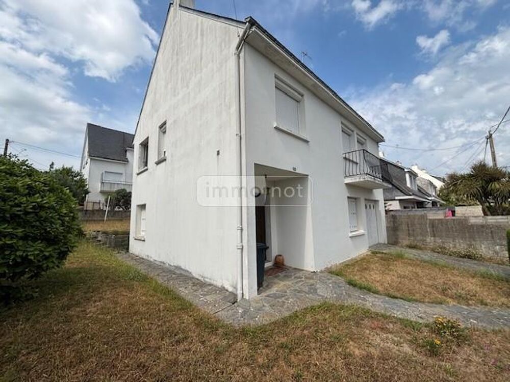Maison non mitoyenne à rénover située à Lorient dans le ....