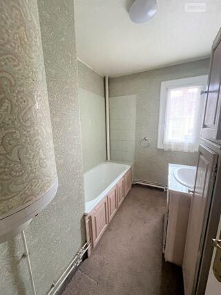  Immeuble  vendre 3 pices 66 m