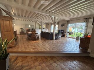  Maison � vendre 9 pi�ces 332 m�