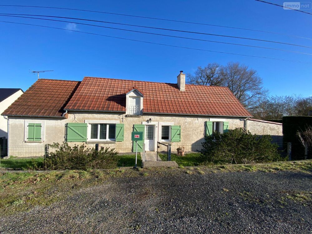 Jolie maison restaurée composée d''une entrée, un séjour....