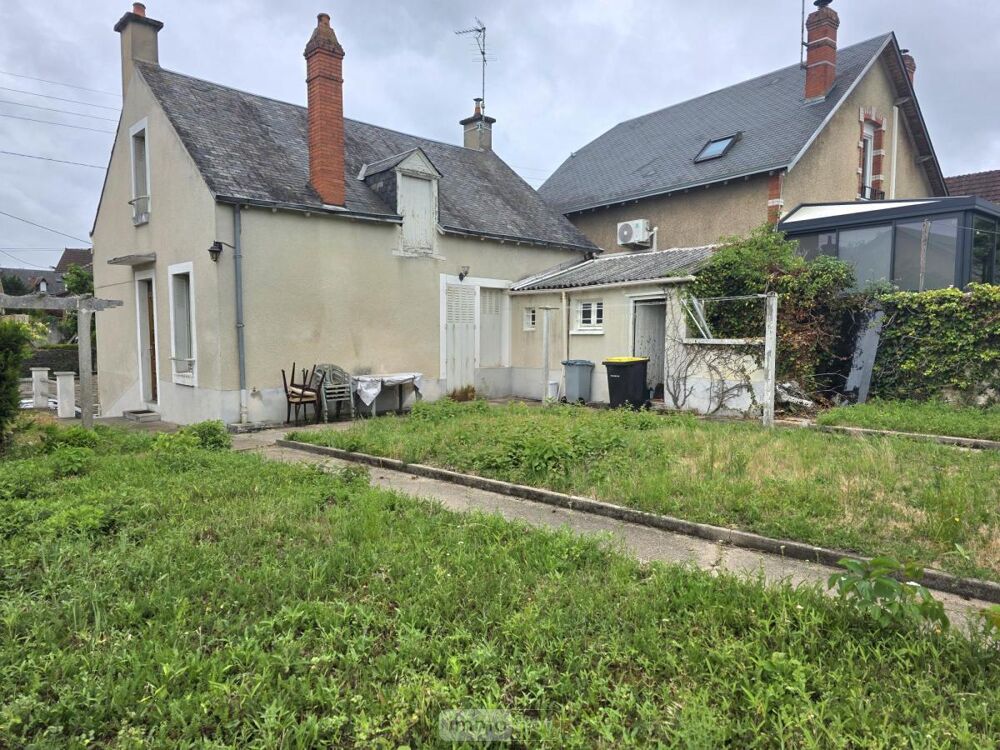 Maison de ville à rénover d''une surface habitable de 81....