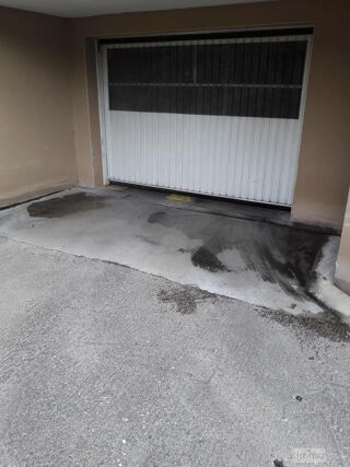 location Parking / Garage - 10 m² Bourg-en-Bresse (01000)