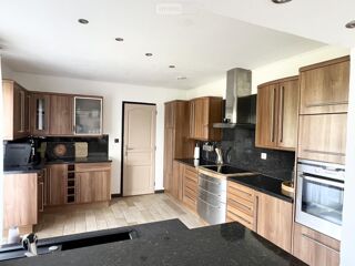  Maison  vendre 6 pices 141 m