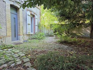  Maison à vendre 10 pièces 330 m²