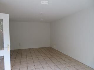  Appartement à louer 2 pièces 49 m²