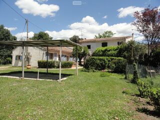  Propriété/château à vendre 10 pièces 232 m²