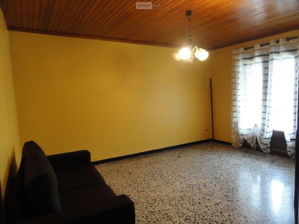 vente Maison - 4 pice(s) - 91 m Saint-Gilles (30800)