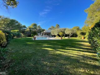  Villa � vendre 12 pi�ces 342 m�