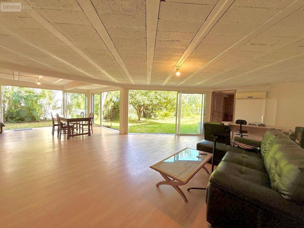 vente Maison - 8 pièce(s) - 183 m² Saint-Louis (97421)