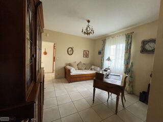  Maison  vendre 6 pices 272 m