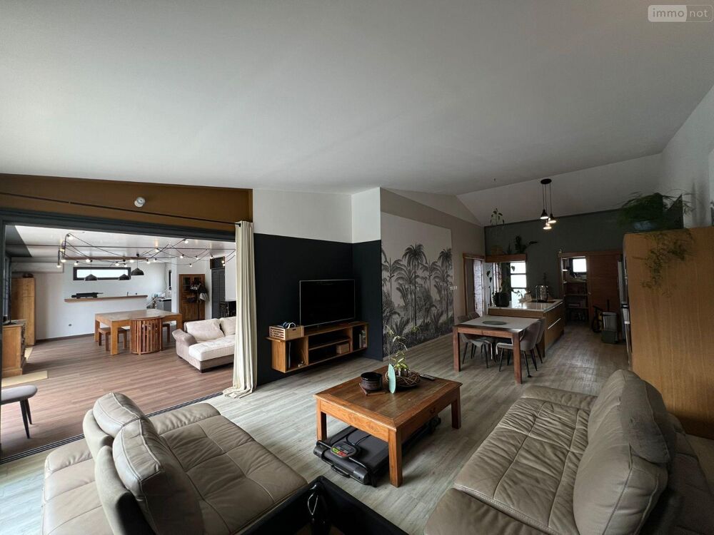 vente Maison - 6 pièce(s) - 177 m² Saint-Pierre (97410)