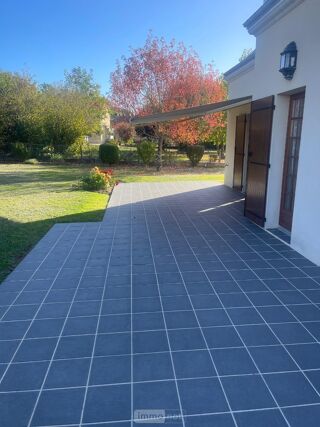  Maison à vendre 13 pièces 221 m²