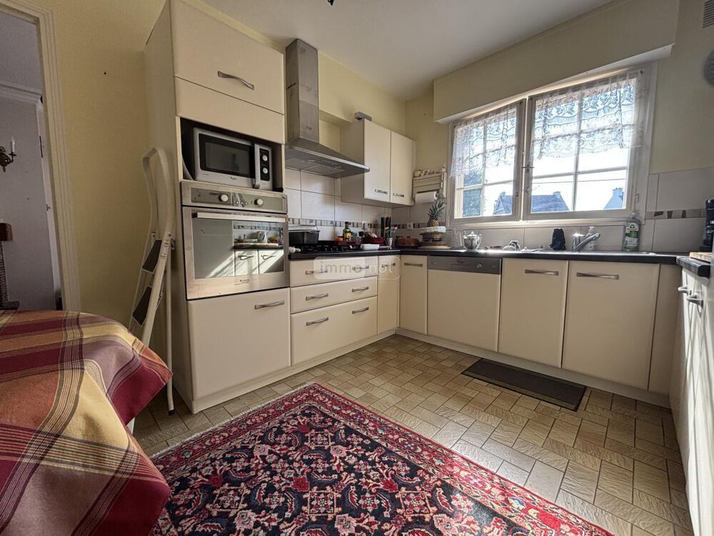 Une maison proche du centre de PLOEMEUR et des commodité....