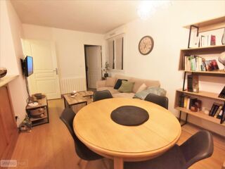  Appartement à louer 2 pièces 42 m²