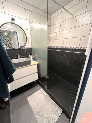  Immeuble � vendre 3 pi�ces 59 m�