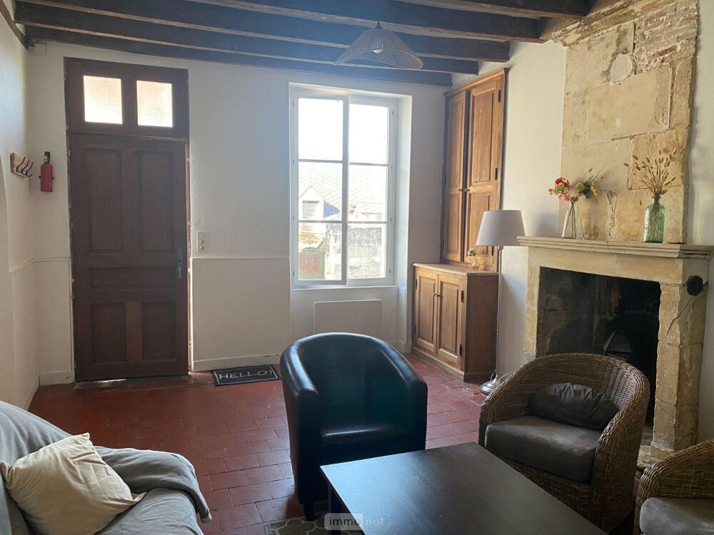 Agréable maison de village comprenant : - Au rez de c....