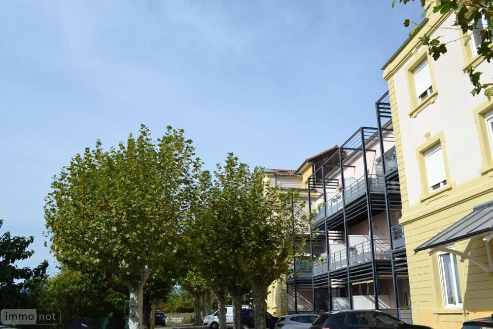 A vendre à Ruoms, Ardèche (07) - Un appartement de type ....