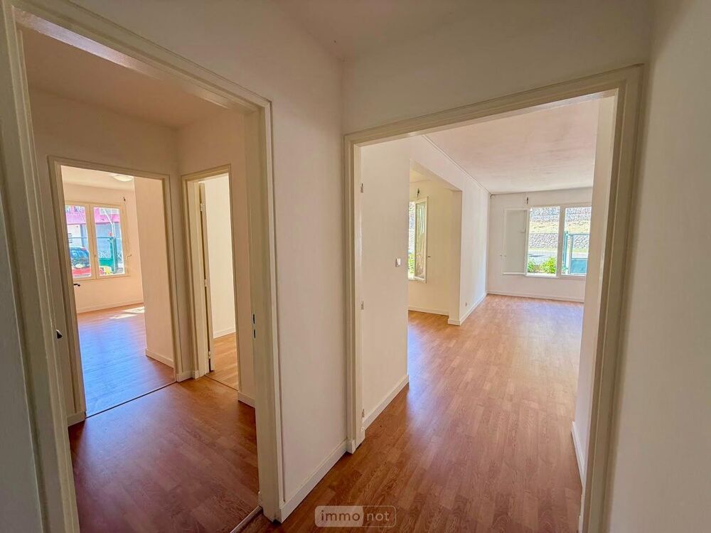 À VENDRE - GRAND T5 RÉNOVÉ - SAINT-DENIS LA RIVIÈRE <....