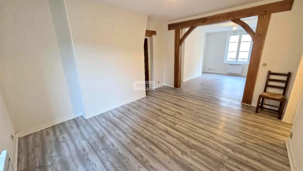 DIEPPE QUARTIER DU POLLET Au premier étage d''une pet....