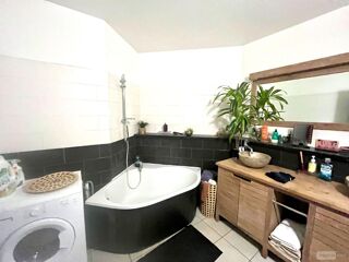  Immeuble � vendre 3 pi�ces 57 m�