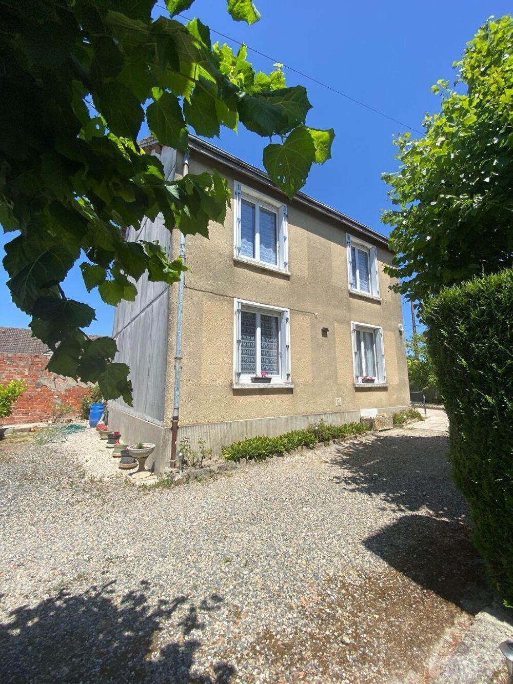 Maison 3 pièces 93 m² · à Saint-Genou · 93 m² · 96 600 €