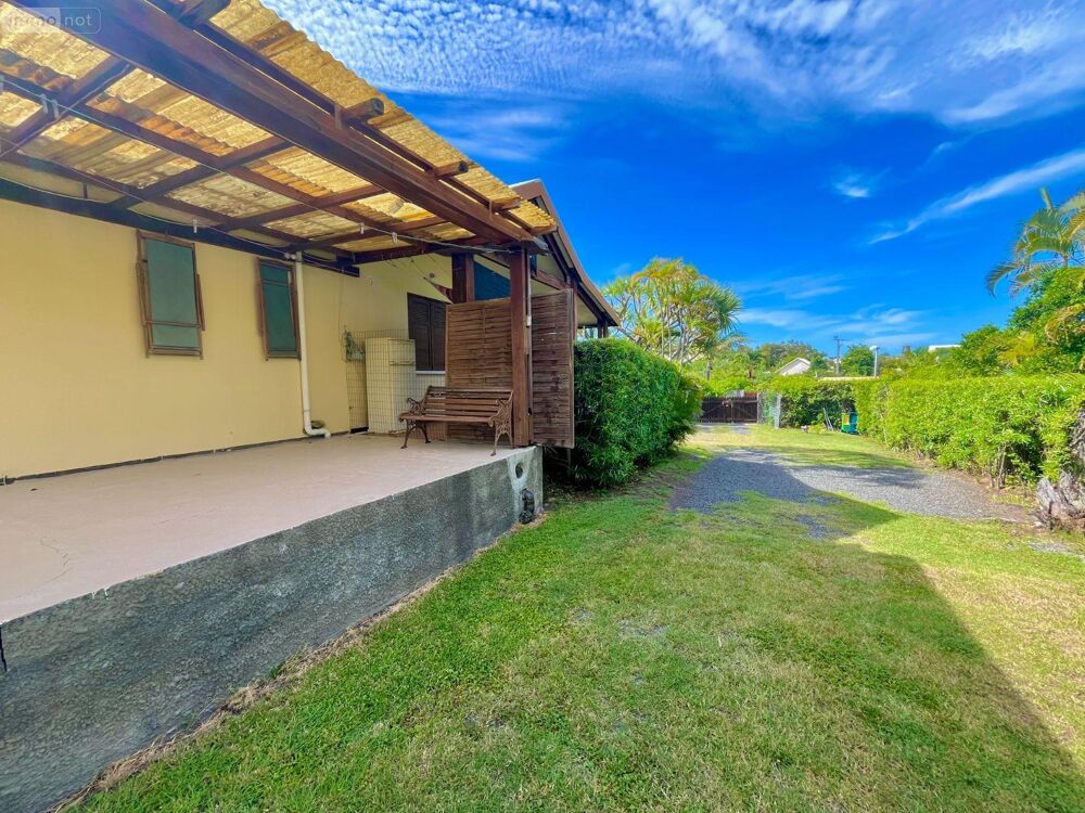 vente Maison - 6 pièce(s) - 120 m² Saint-Gilles Les Bains (97434)
