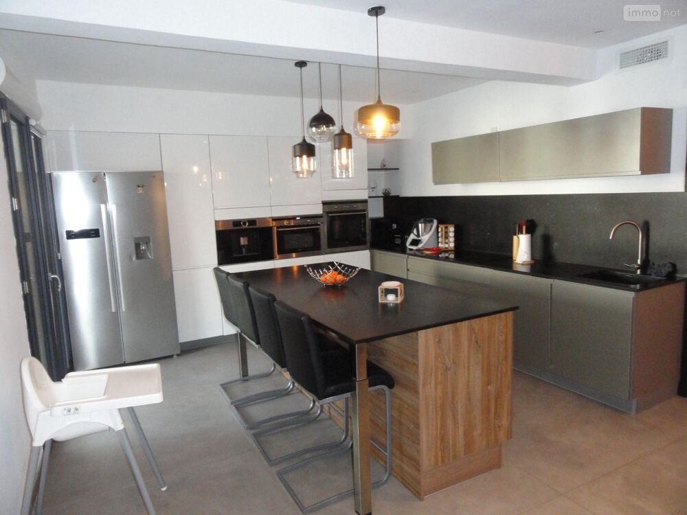 vente Maison - 5 pièce(s) - 140 m² Saint-Gilles (30800)