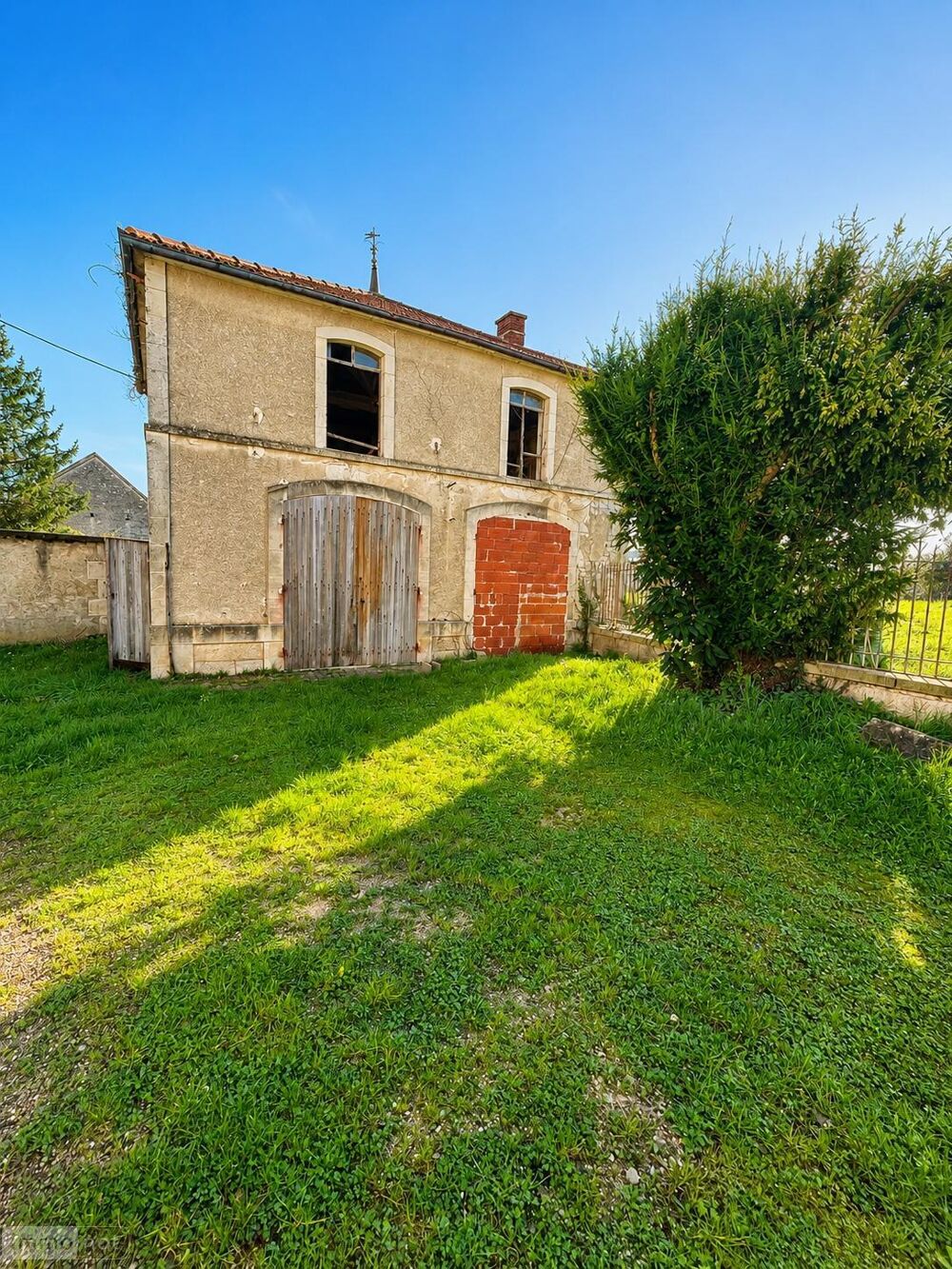 vente Maison - 15 + pièce(s) - 255 m² Coulanges-la-Vineuse (89580)