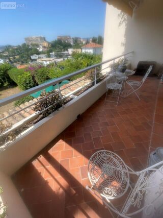  Immeuble à vendre 2 pièces 74 m²