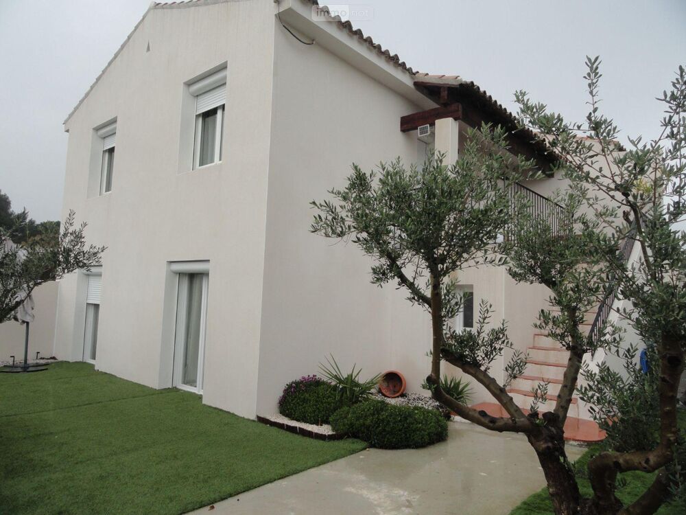 Proche de toutes commodités villa rénovée de 90m² habita....