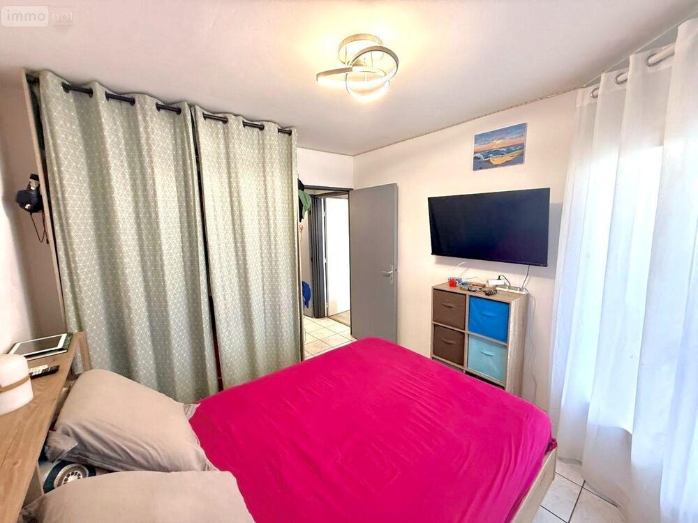 vente Immeuble - 2 pièce(s) - 50 m² Saint-Gilles Les Bains (97434)