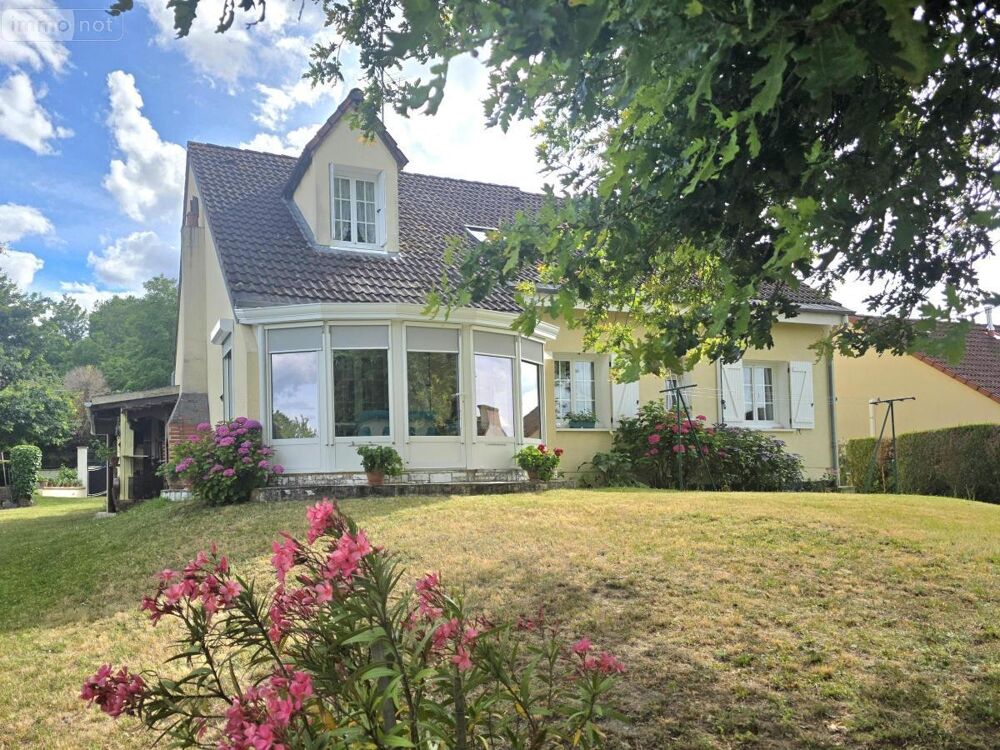 vente Maison - 6 pièce(s) - 166 m² Vierzon (18100)