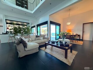 vente Villa - 5 pièce(s) - 208 m² Sainte-Marie (97438)