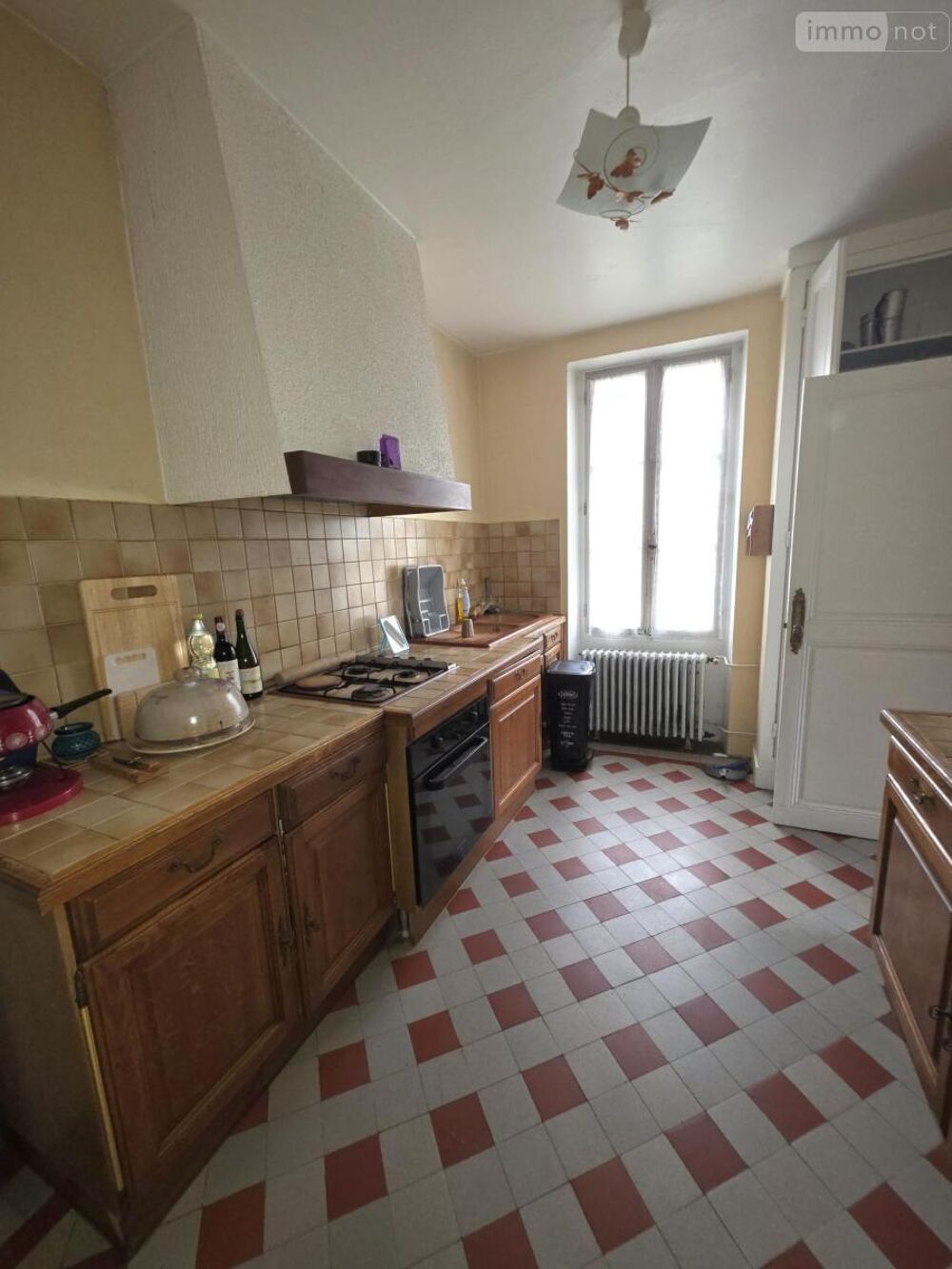 Maison de ville à rénover d''une surface habitable de 81....