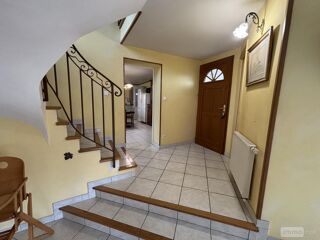  Maison � vendre 9 pi�ces 219 m�