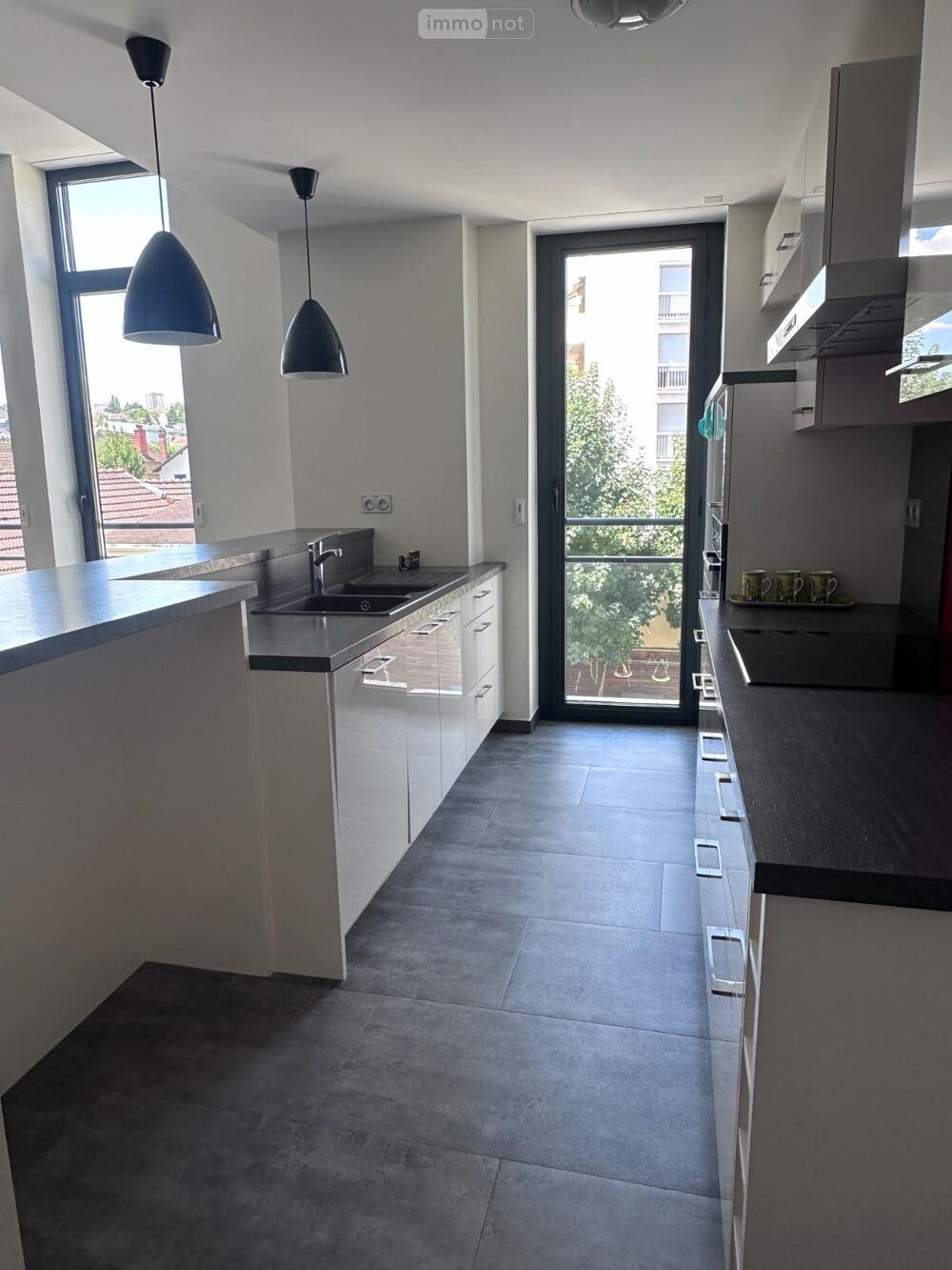 location Appartement - 4 pièce(s) - 125 m² Auxerre (89000)