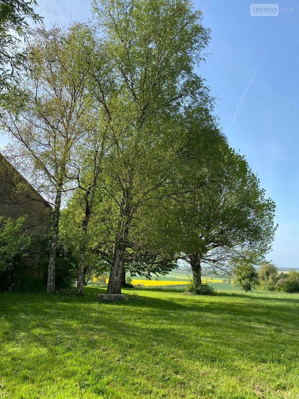 PROPRIETE LONGERE ET 2,5 HECTARES EXCLUSIF // Au ....